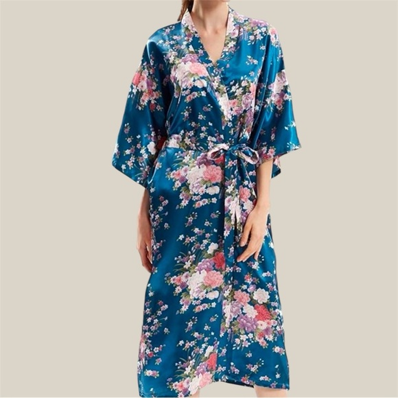 Mustard Seed Silky Blue Floral Kimono Short Robe Attached Belt Sexy Loungewear - Picture 12 of 13